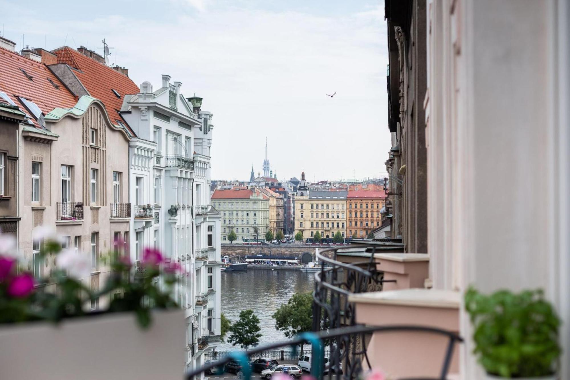 Prague Days - Sunny Riverside Apartments With Terraces Dış mekan fotoğraf